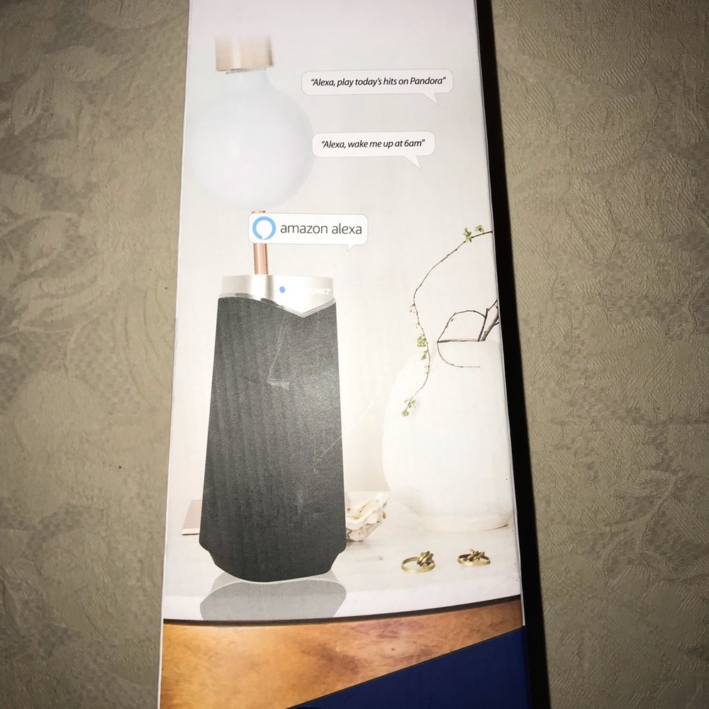 Blaupunkt Tower wireless Bluetooth speaker NEW Awesome Sound!!!! Electronics !!! - Picture 2 of 5